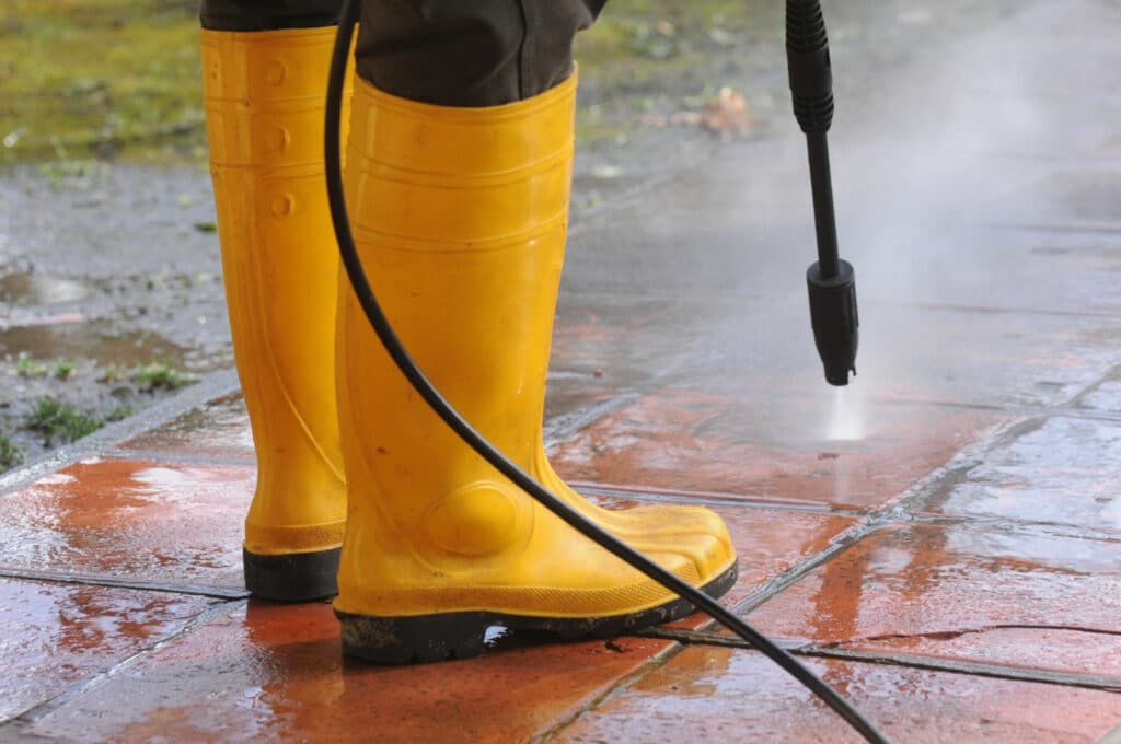 Pressure Cleaning Driveway | Shineo | Office Cleaning Sydney pressure-cleaning-driveway
